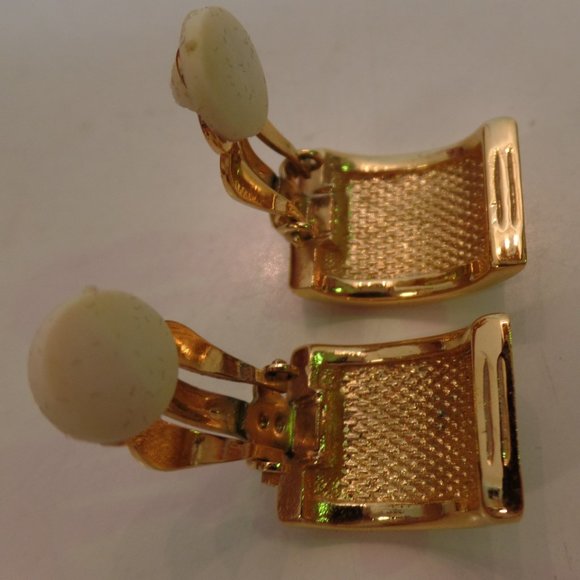 Vintage, Gold & Silvertone  Clip On Earrings by Premier USA. - Picture 9 of 12